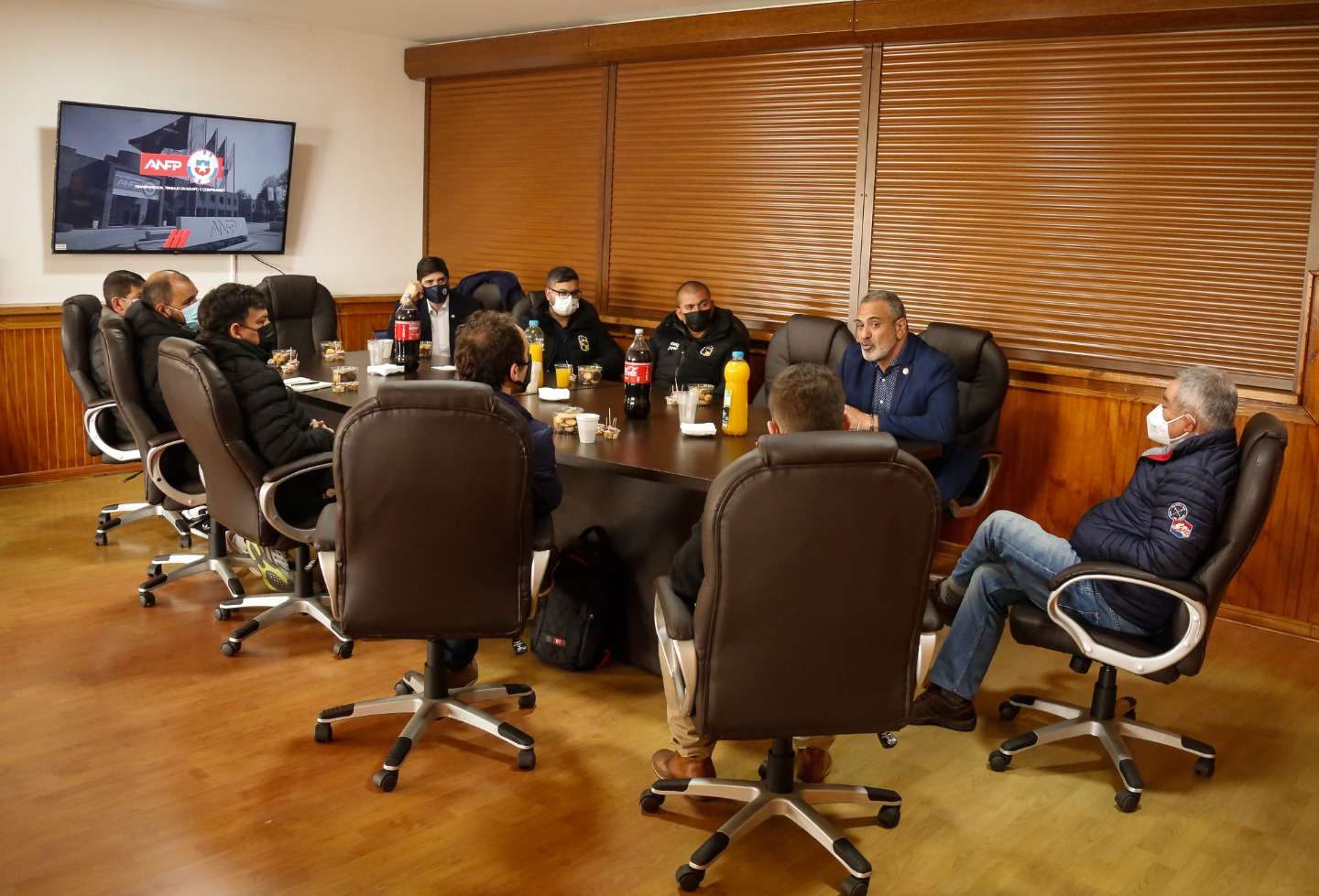 COQUIMBO UNIDO RECIBIÓ VISITA DEL PRESIDENTE MILAD EN DEPENDENCIAS DEL CLUB