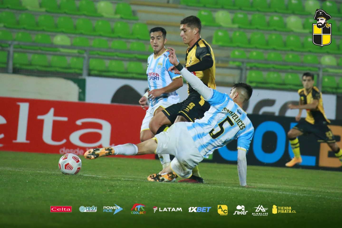 EMPATE EN VALPARAÍSO ESTRENÁNDONOS COMO LOCALES