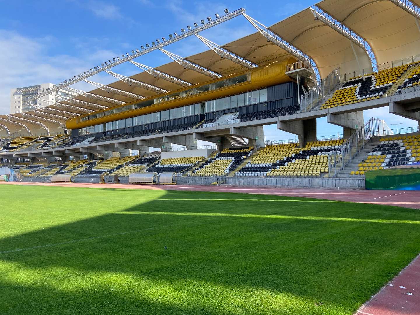 ¡LA VUELTA AL ESTADIO SERÁ CON TODOS NUESTROS ABONADOS!