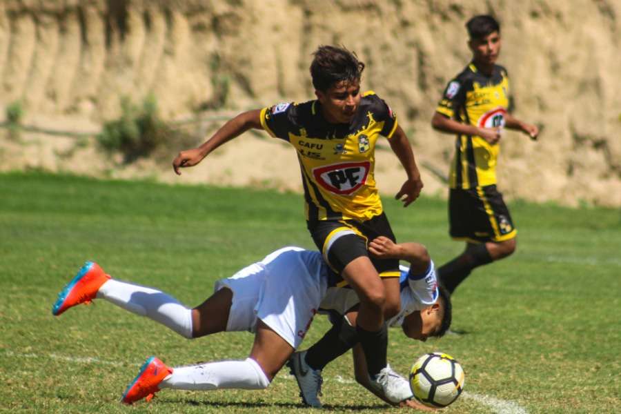 Jornada de dulce y agraz para el Fútbol Joven